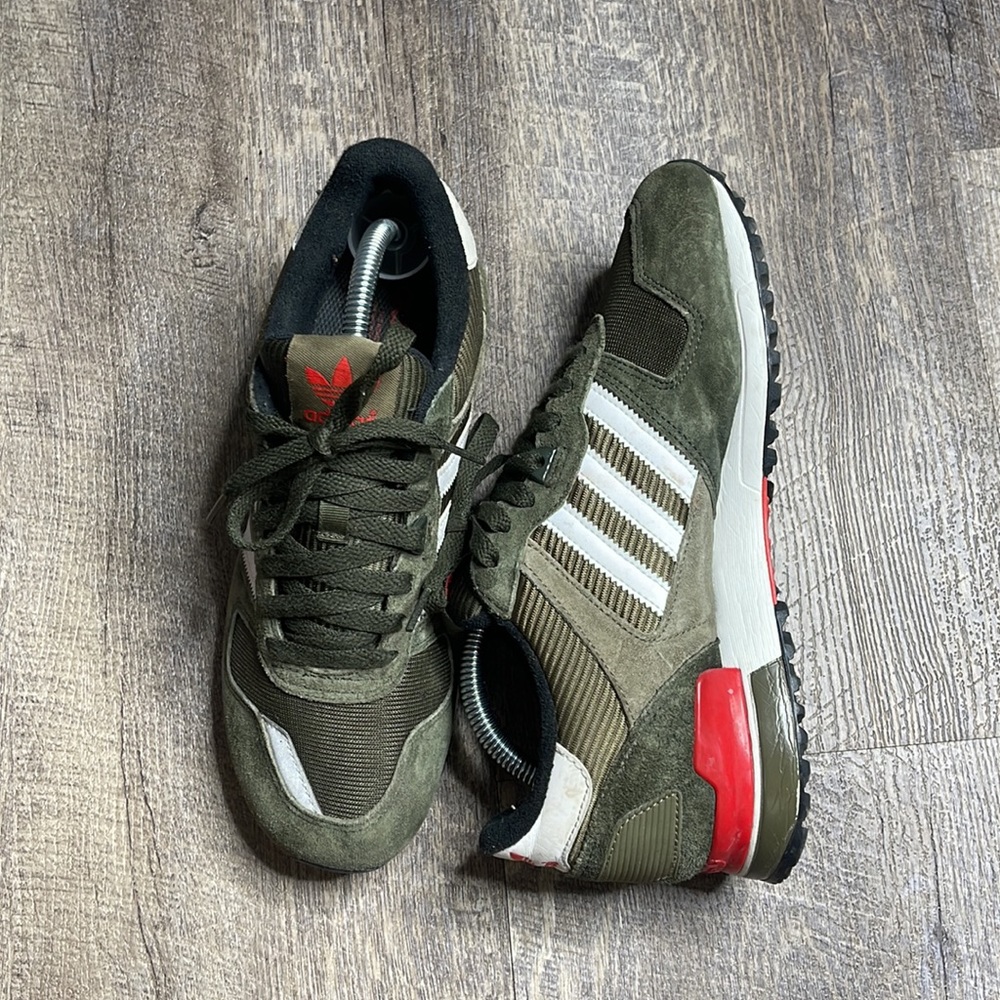 Adidas - Picture 7 of 7